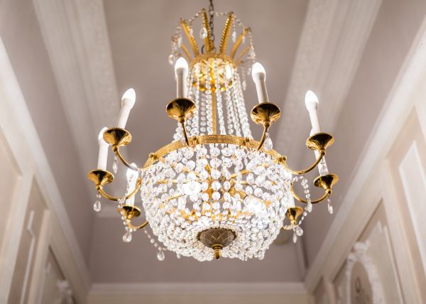 Cost of Chandelier Light Replacement in Tampa