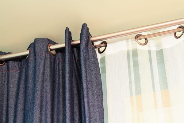 Cost of Curtain Rod Replacement in Tampa