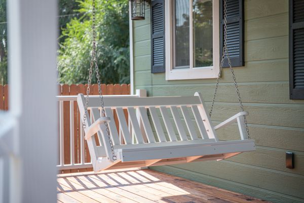 Cost of Porch Swing Installation in Tampa
